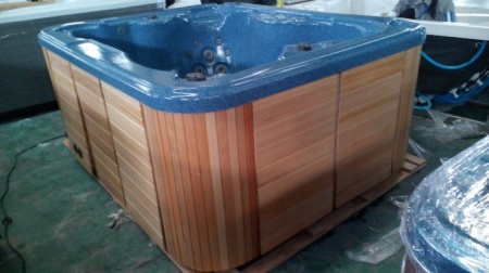 Гидромассажный бассейн Sunrans SR837 Гидромассажный бассейн Sunrans SR837