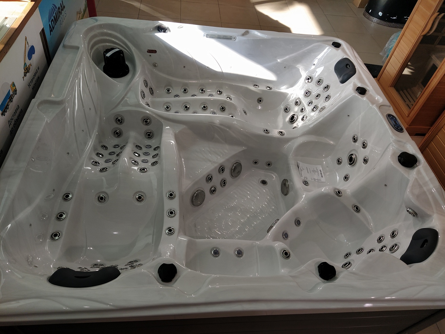 Гидромассажные спа бассейны Delfi Spa со скидкой! Гидромассажные спа бассейны Delfi Spa со скидкой!