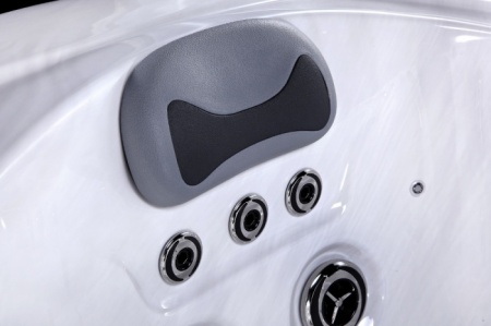 Гидромассажный спа-бассейн Sunrans SR806A Гидромассажный спа-бассейн Sunrans SR806A